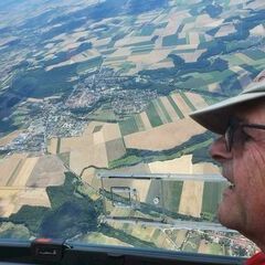 Flugwegposition um 11:57:55: Aufgenommen in der Nähe von Gemeinde Eggenburg, 3730, Österreich in 1802 Meter
